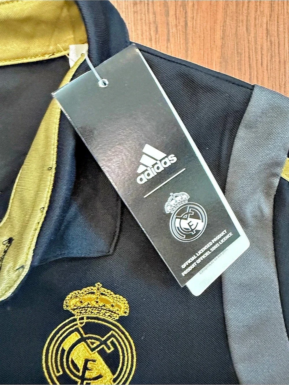 adidas Real Madrid jersey Soccer polo Black & Gold Size Small NWT